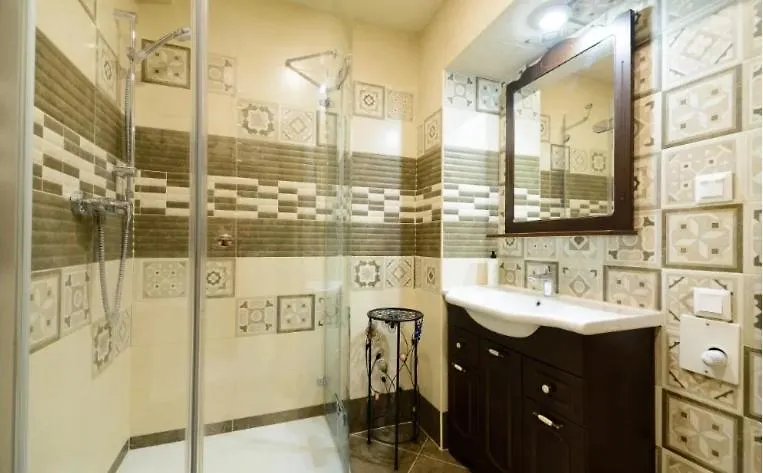 Apartment Сучасні Апартаменти На Площі Ринок З Балконом Lviv